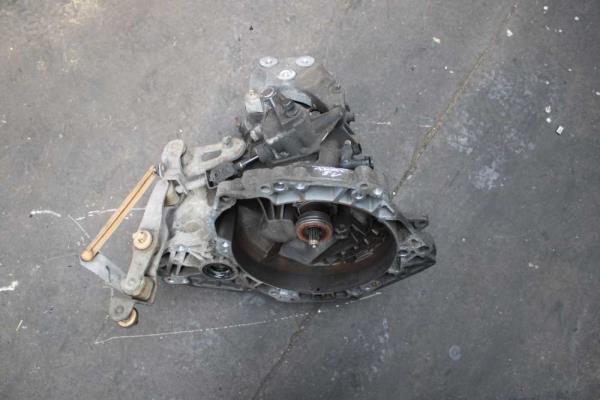 BOITE DE VITESSE MANUEL OPEL CORSA D 1.3 CDTI - Vue 1